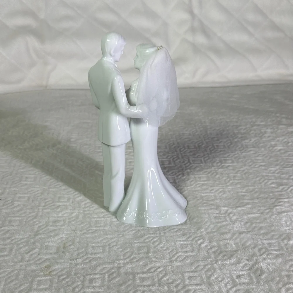 Charming White Bride and Groom Cake Topper